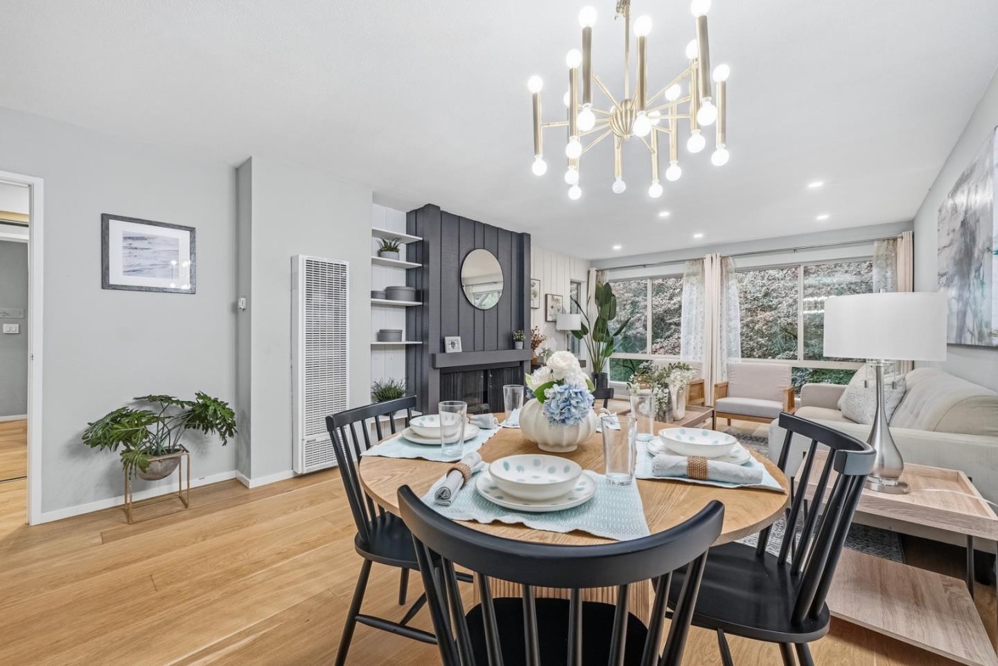 Front Image Thumbnail for ML82035576