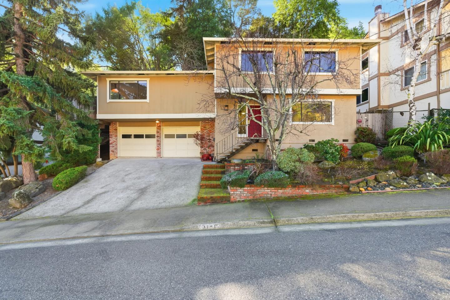 Front Image Thumbnail for ML82035603