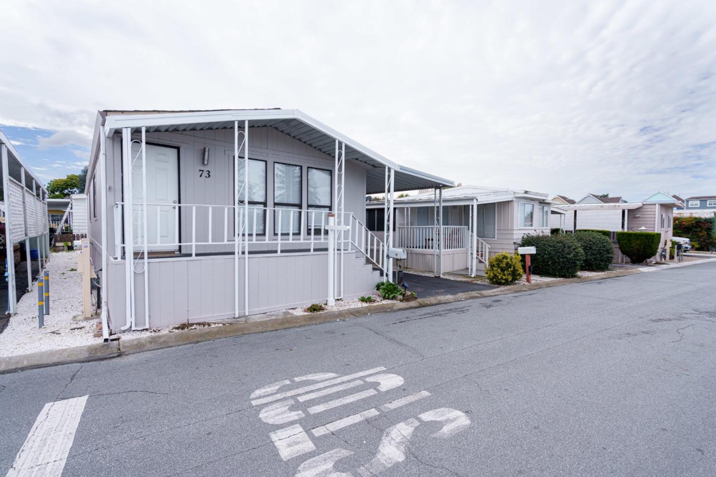 Front Image Thumbnail for ML82035628