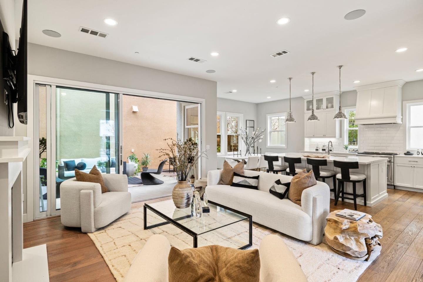 Front Image Thumbnail for ML82035630