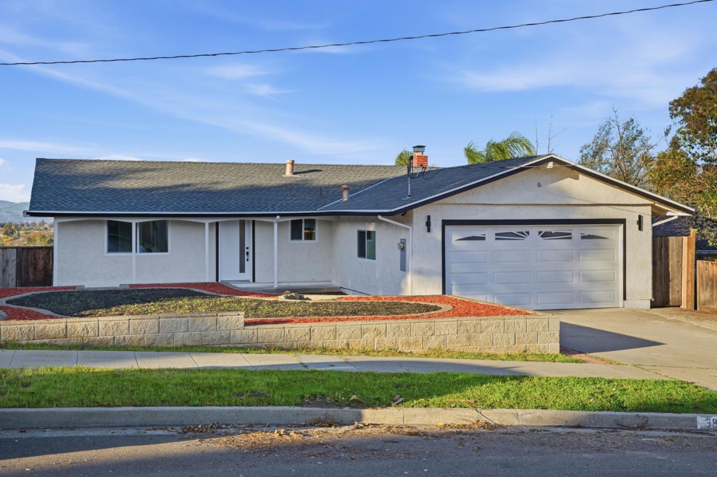 Front Image Thumbnail for ML82035631