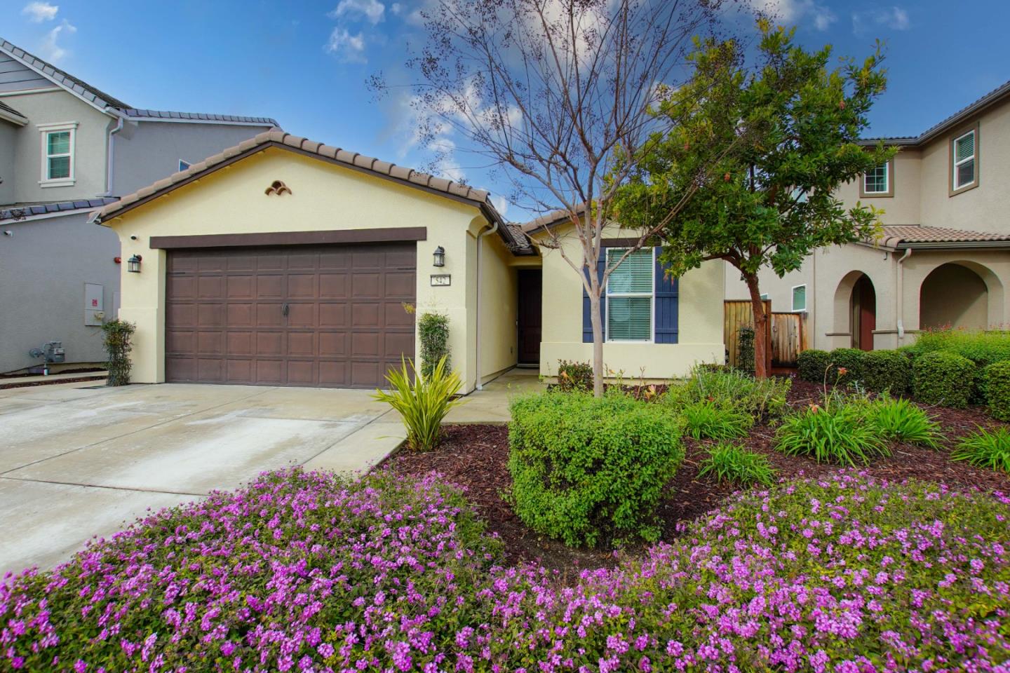 Front Image Thumbnail for ML82035635