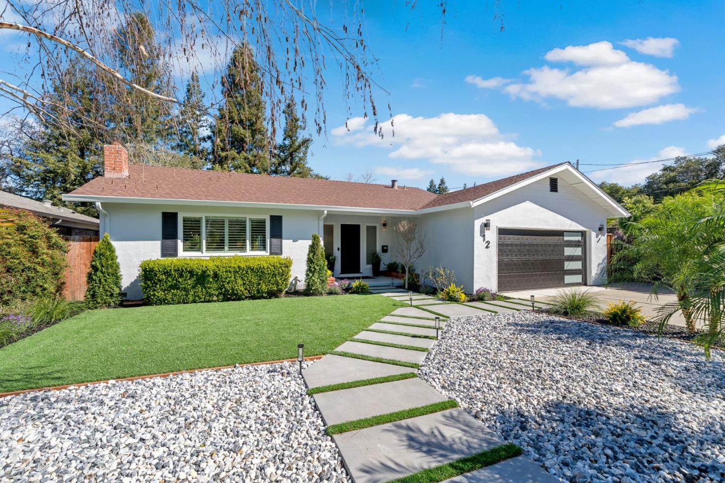 Front Image Thumbnail for ML82035722