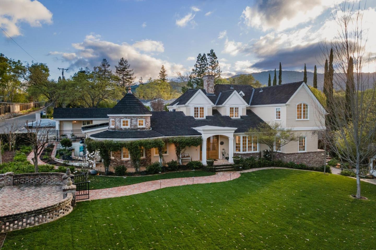 Front Image Thumbnail for ML82035731