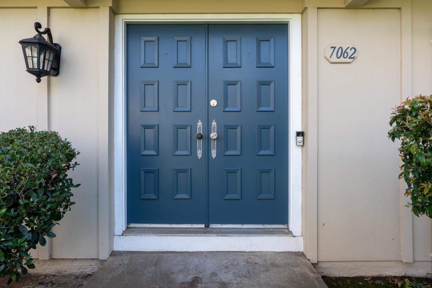 Front Image Thumbnail for ML82035787