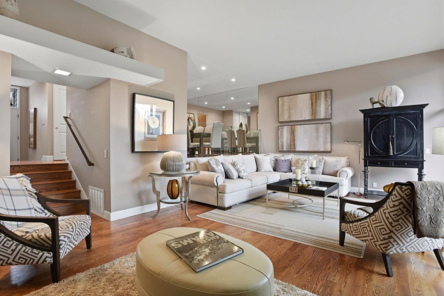 Front Image Thumbnail for ML82035810