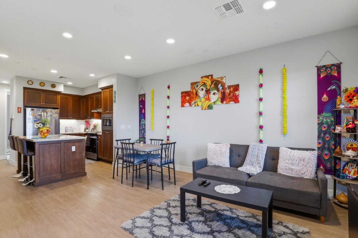 Front Image Thumbnail for ML82036021