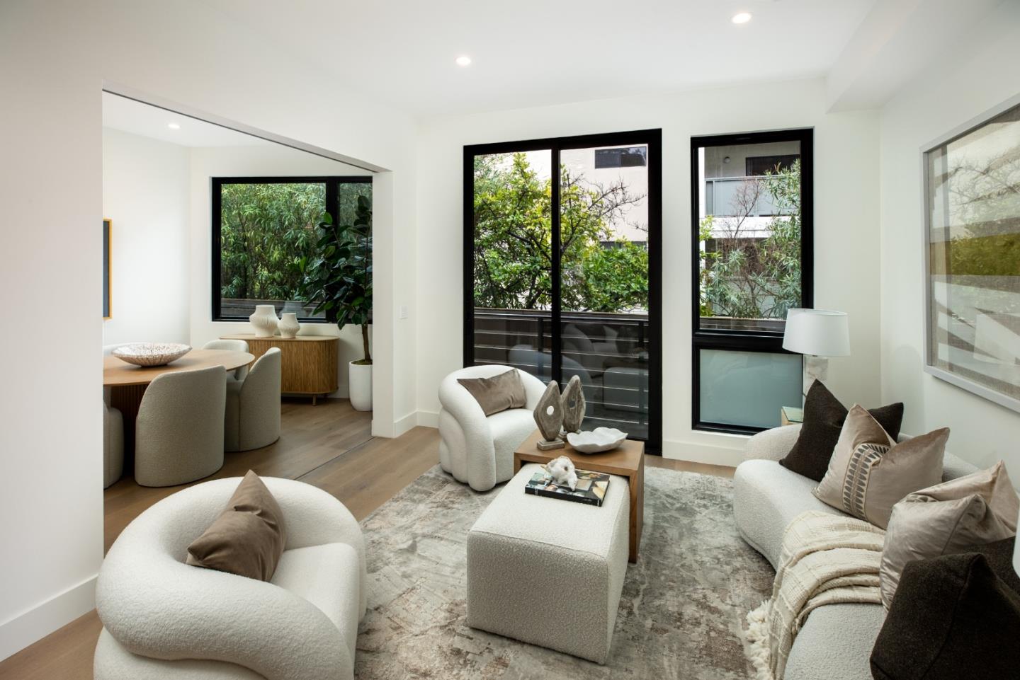 Front Image Thumbnail for ML82036033