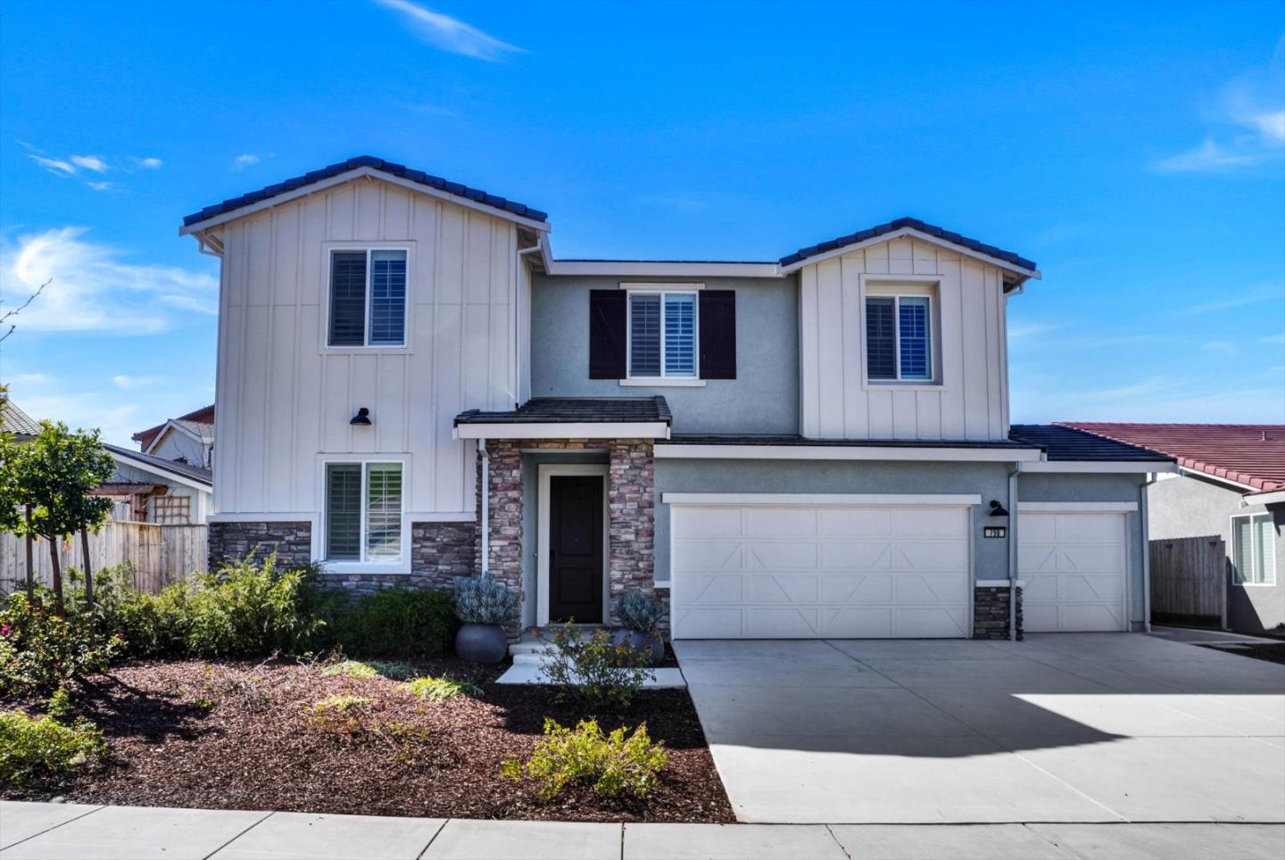 Front Image Thumbnail for ML82036109