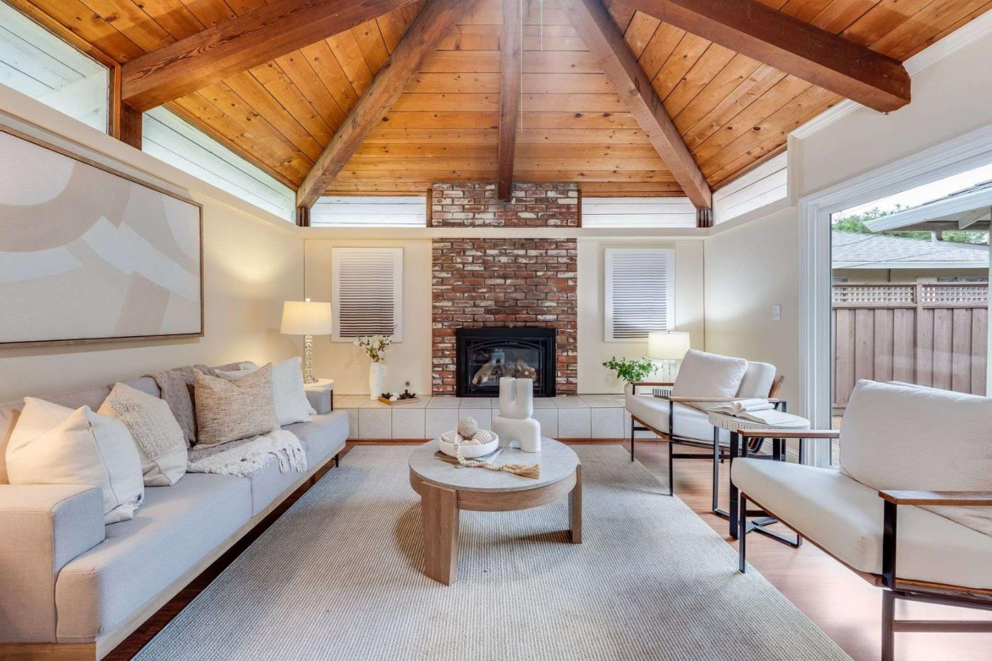 Front Image Thumbnail for ML82036119