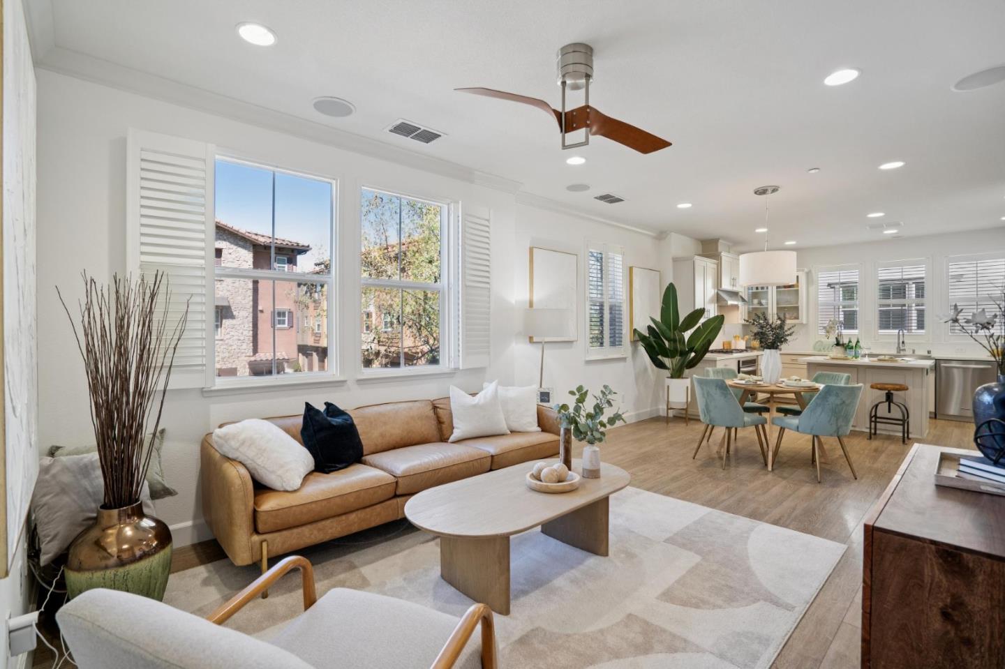 Front Image Thumbnail for ML82036128