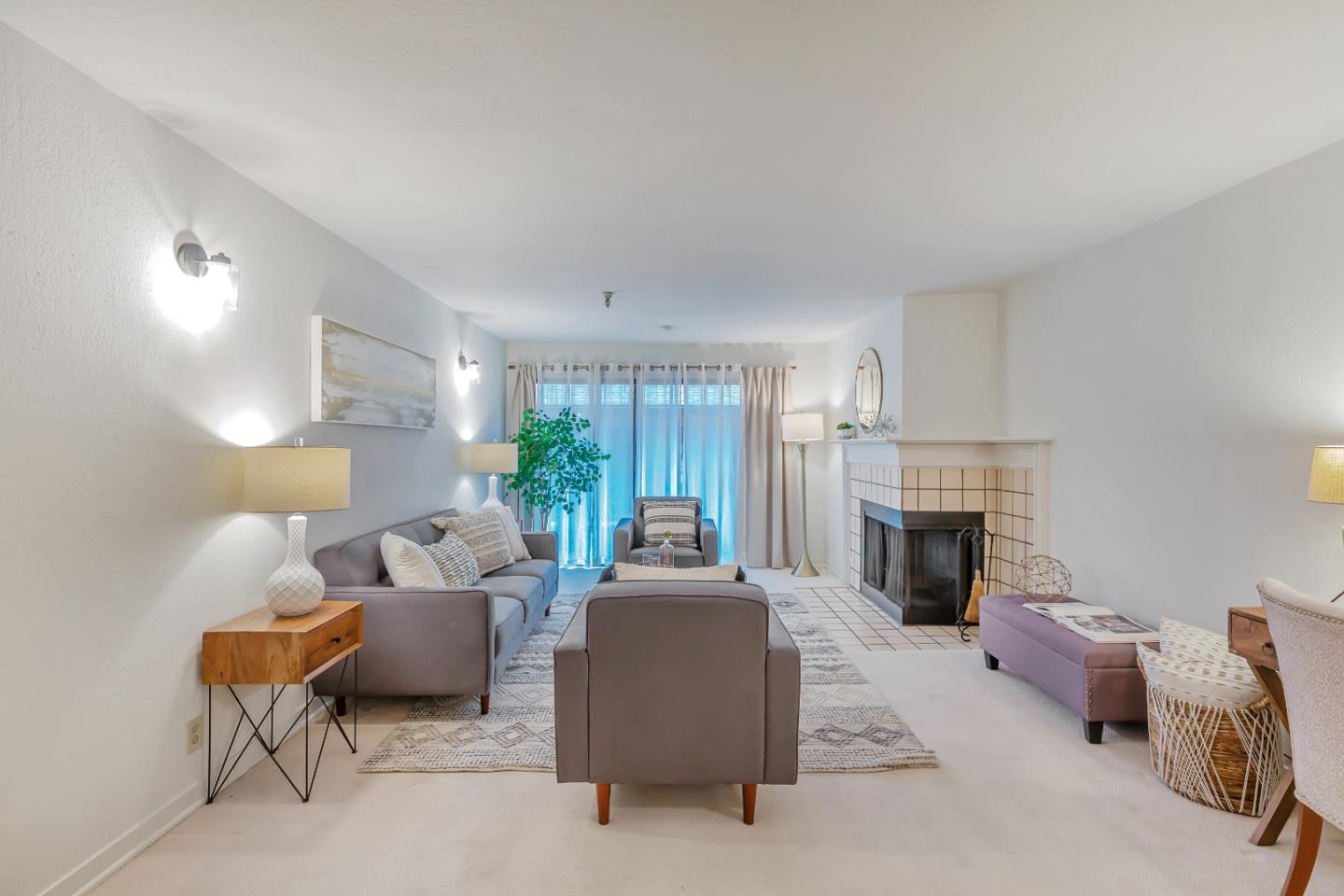 Front Image Thumbnail for ML82036156