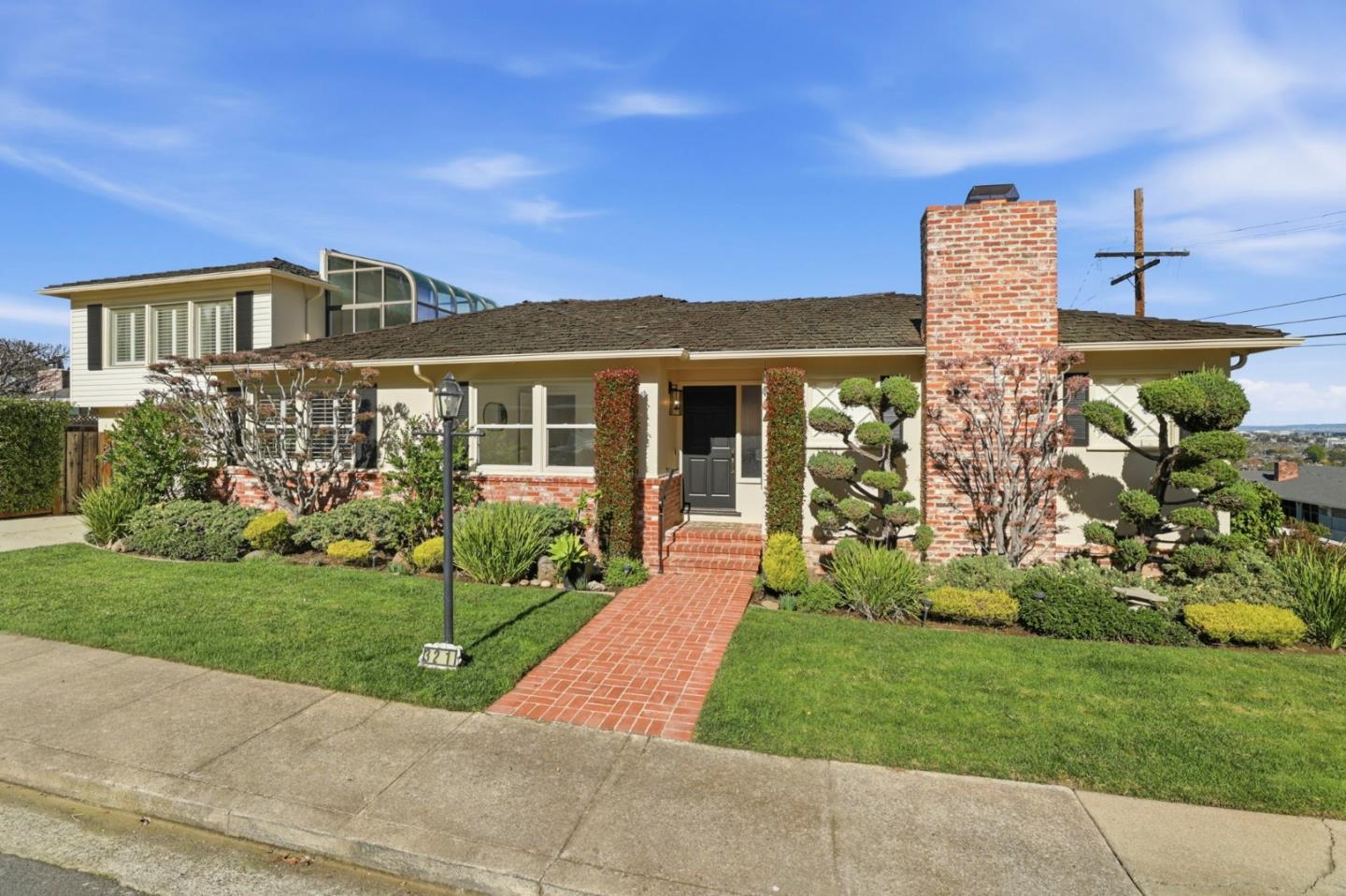 Front Image Thumbnail for ML82036171