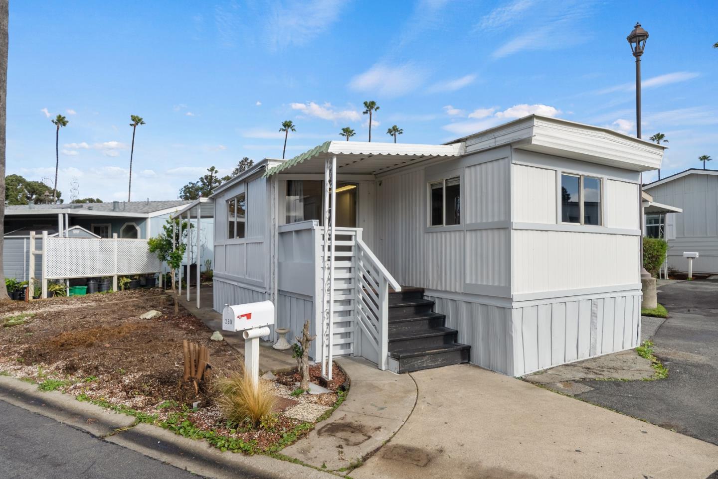 Front Image Thumbnail for ML82036176