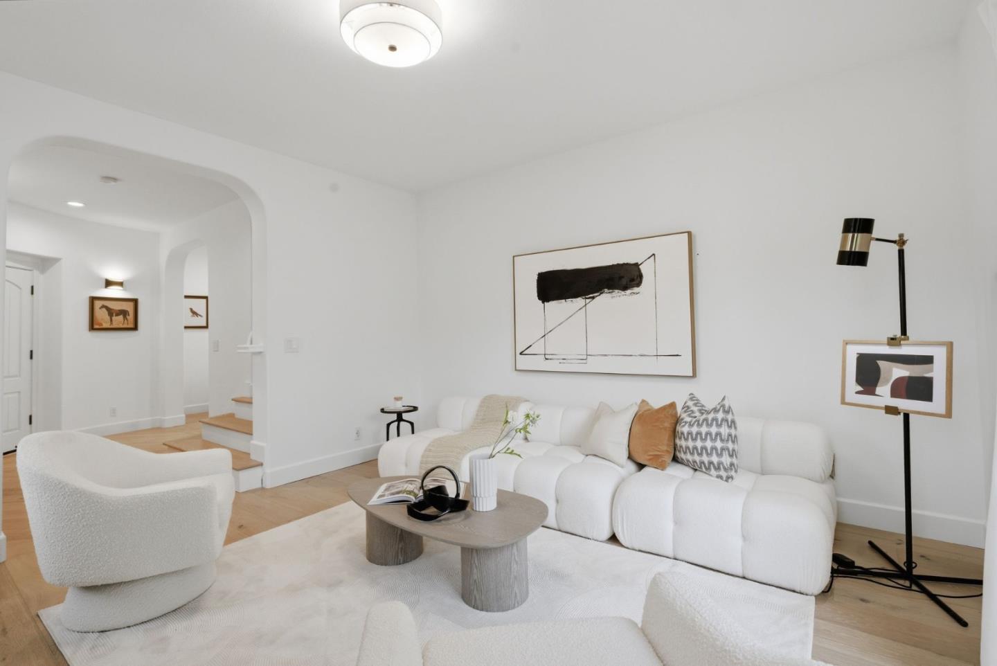 Front Image Thumbnail for ML82036204