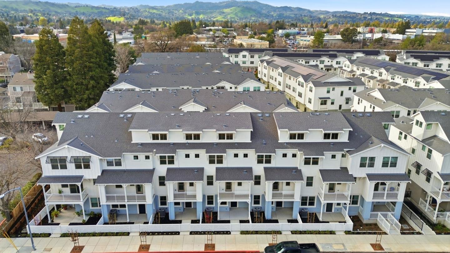 Front Image Thumbnail for ML82036235