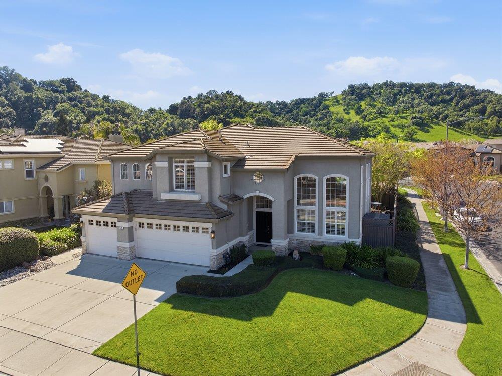 Front Image Thumbnail for ML82036265