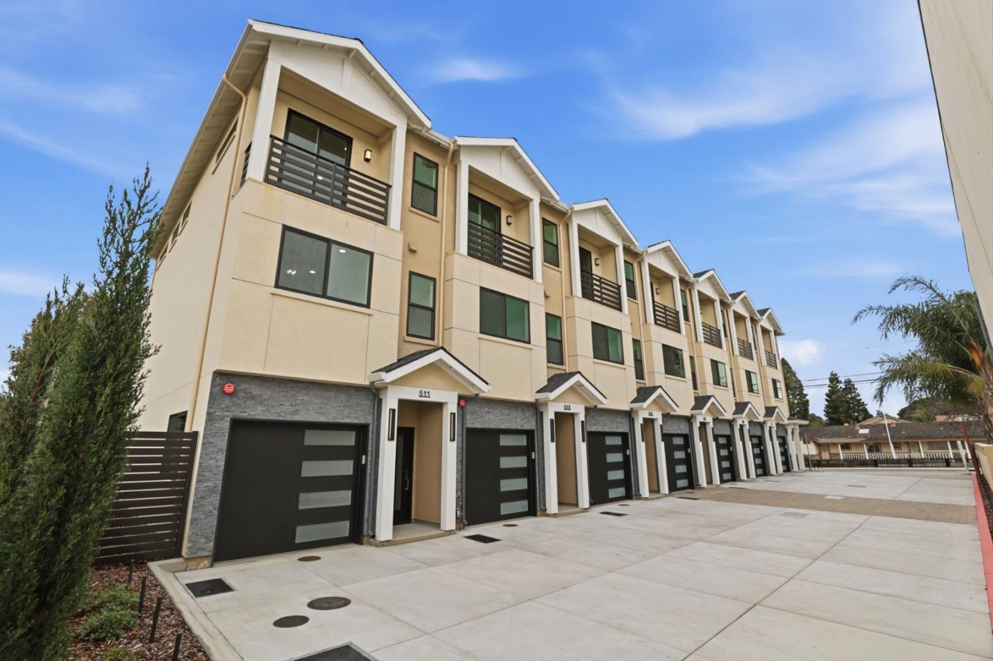 Front Image Thumbnail for ML82036289