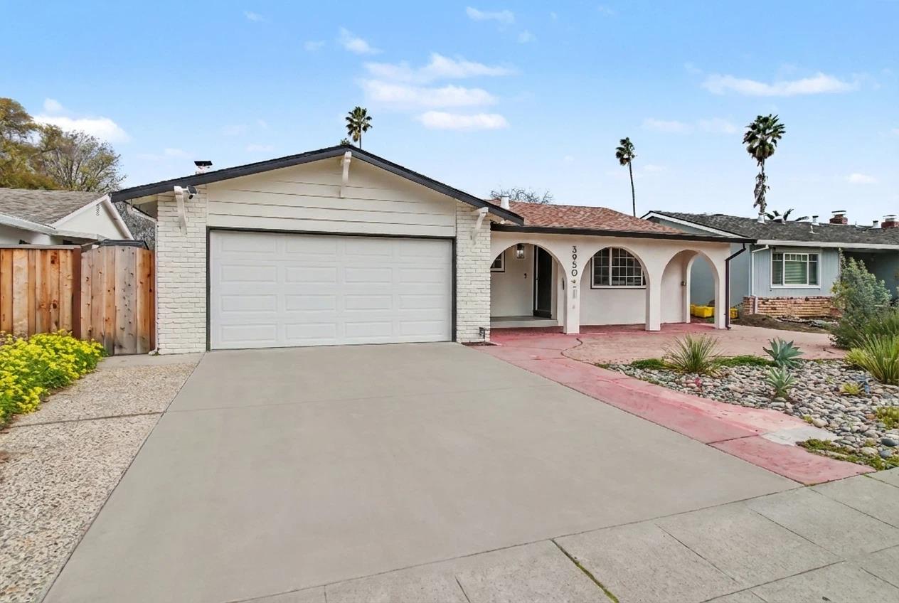 Front Image Thumbnail for ML82036306