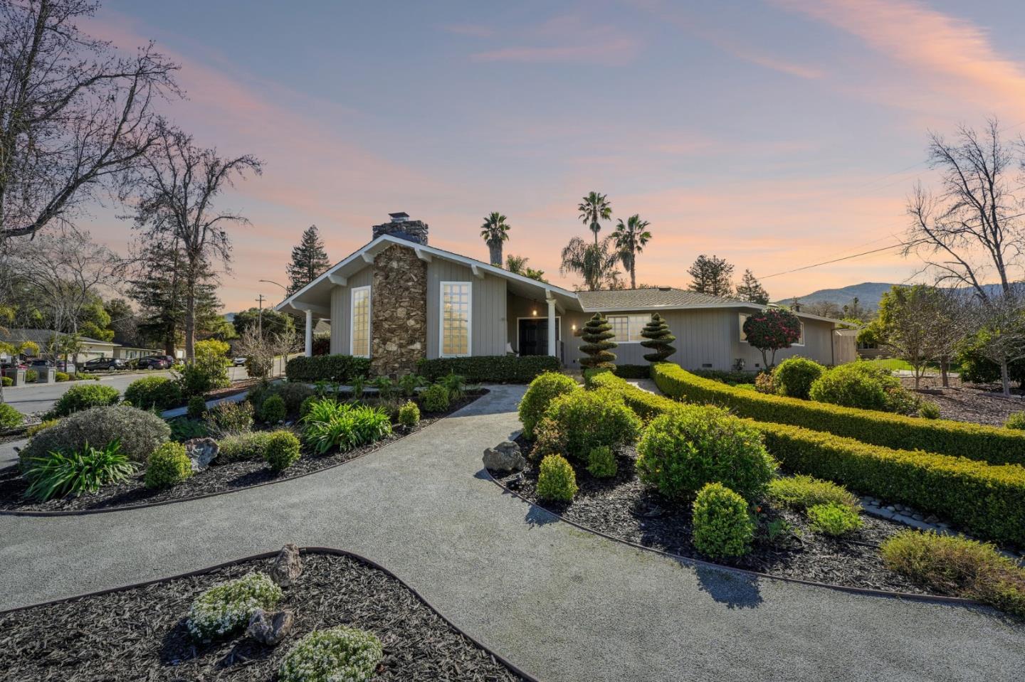 Front Image Thumbnail for ML82036307