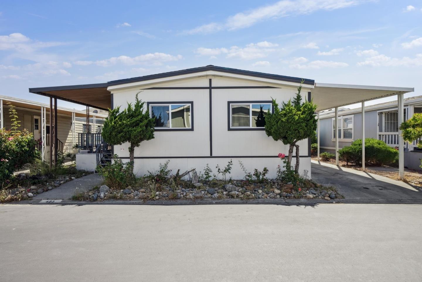 Front Image Thumbnail for ML82036311