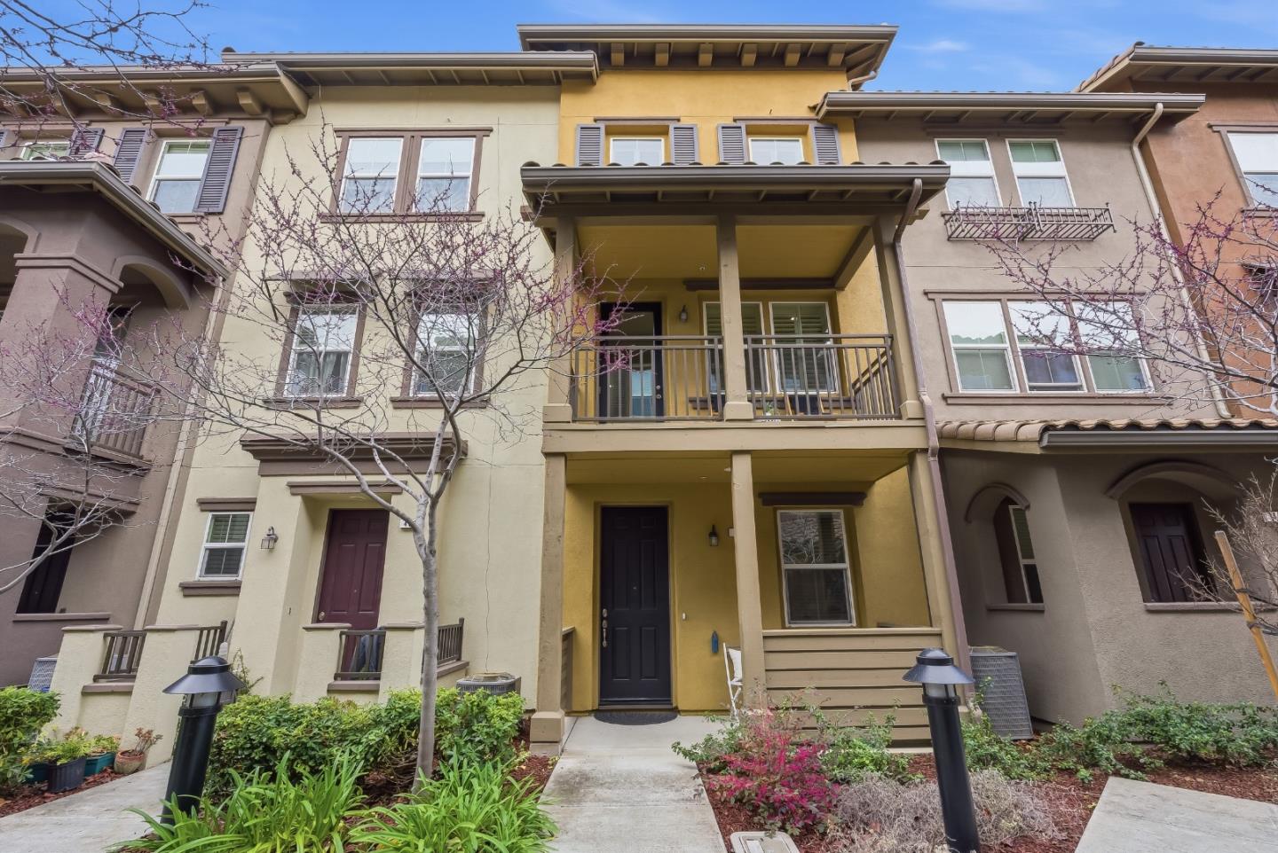 Front Image Thumbnail for ML82036314