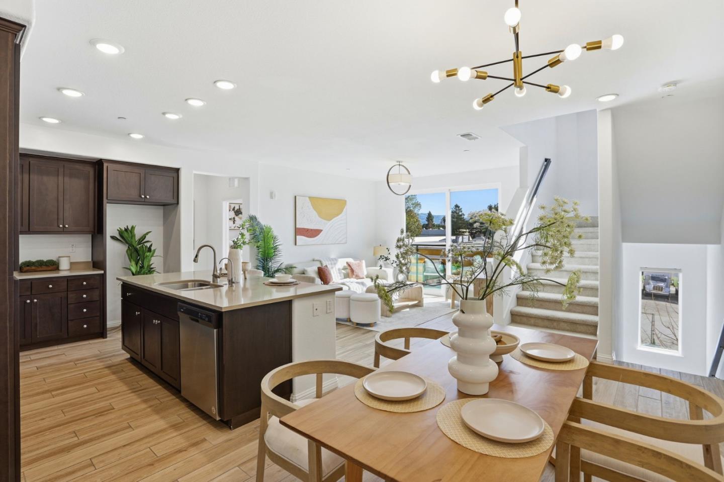 Front Image Thumbnail for ML82036347