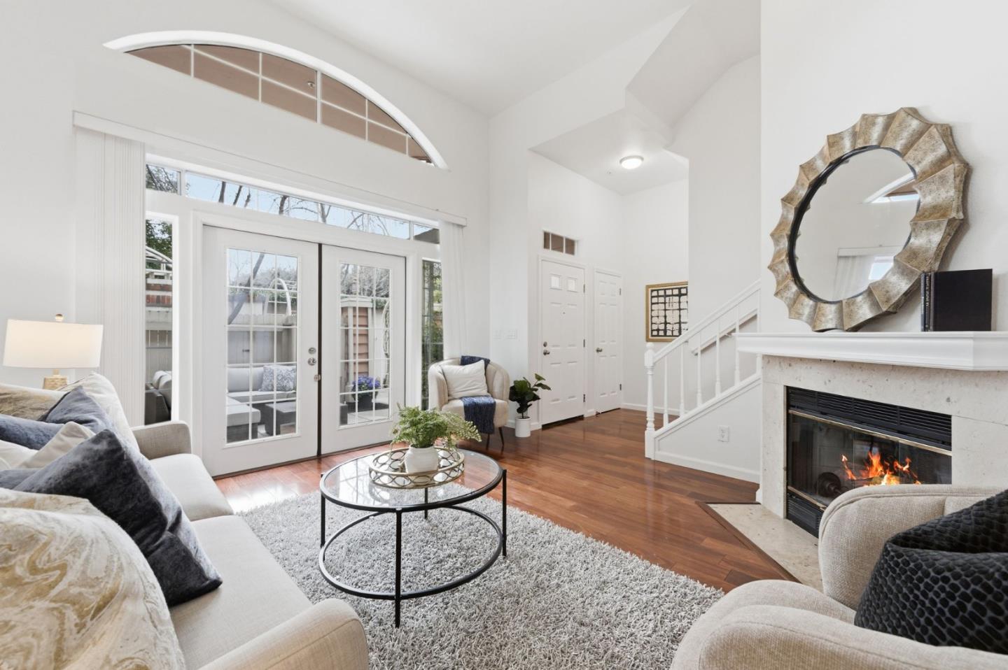 Front Image Thumbnail for ML82036372