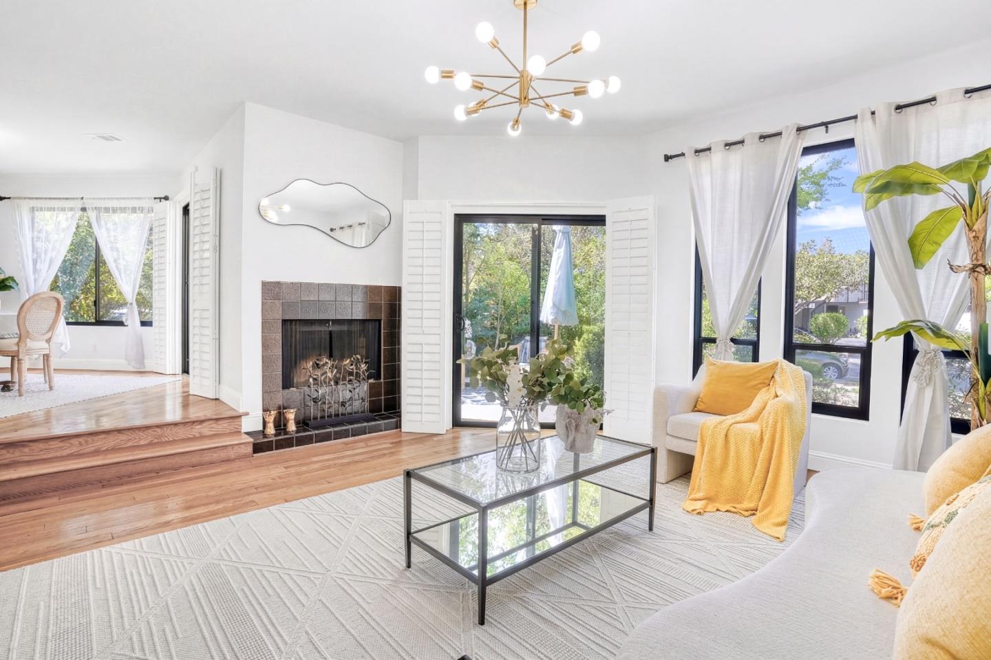 Front Image Thumbnail for ML82036445