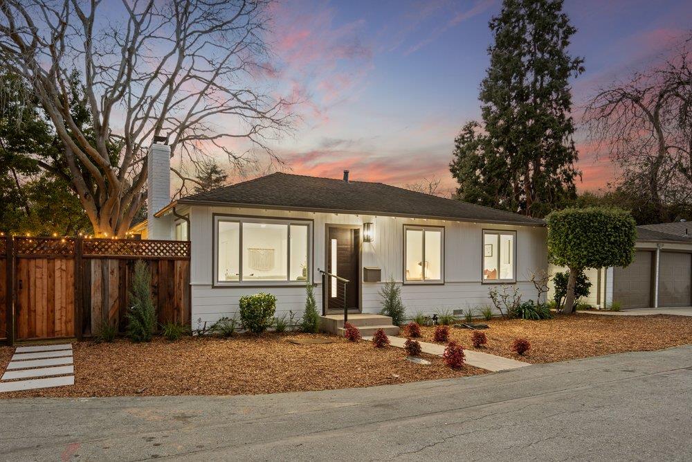 Front Image Thumbnail for ML82036466