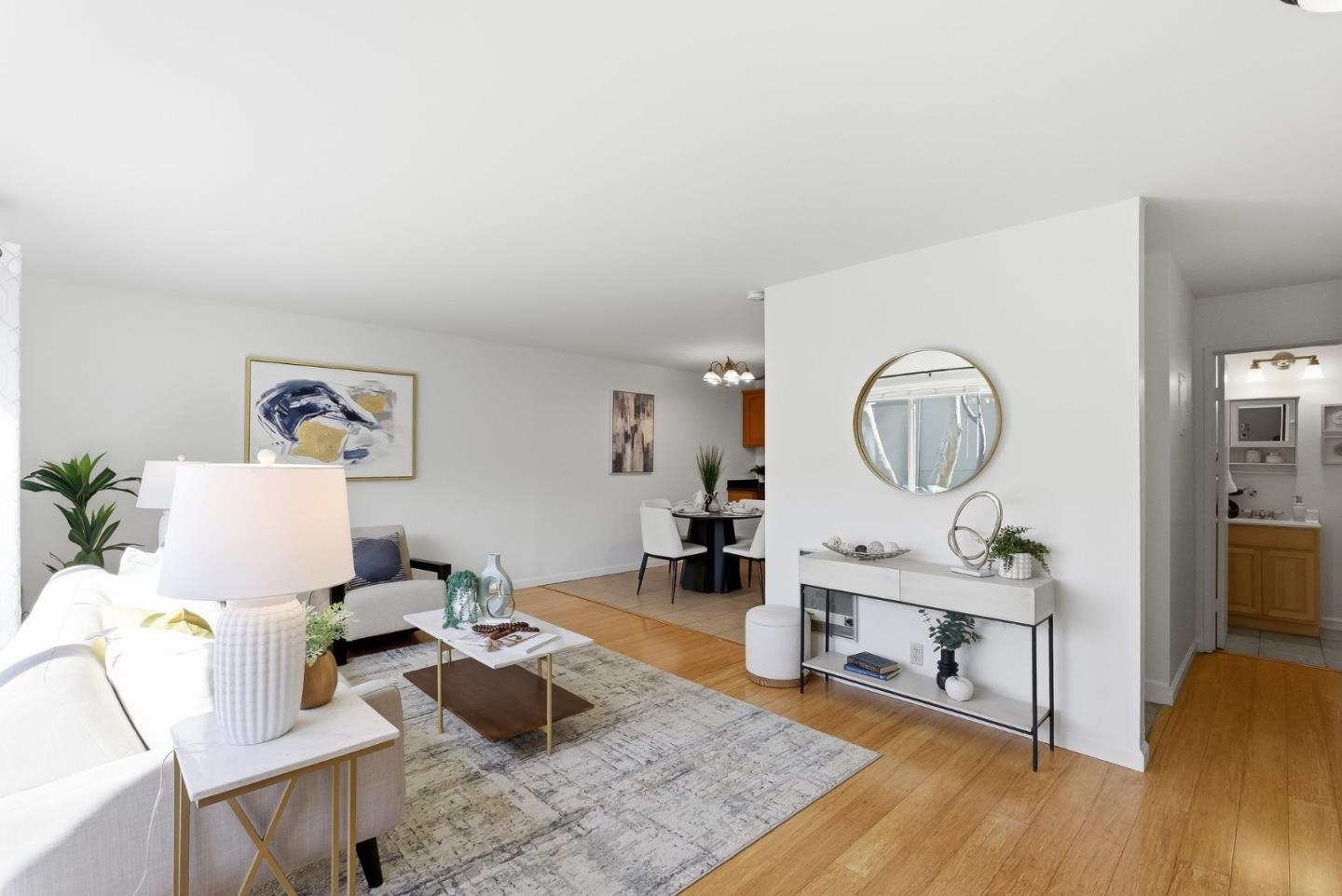 Front Image Thumbnail for ML82036479