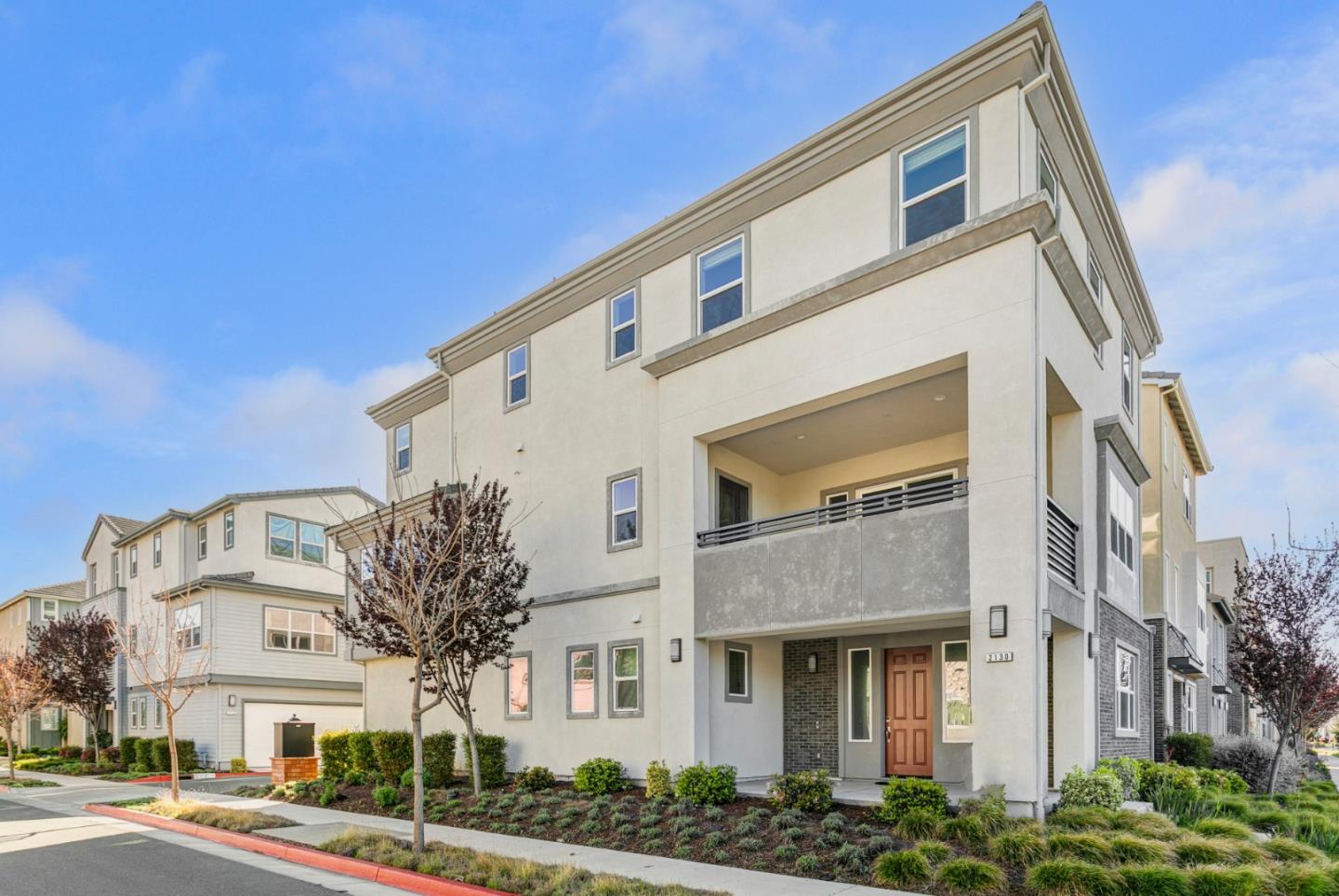 Front Image Thumbnail for ML82036488