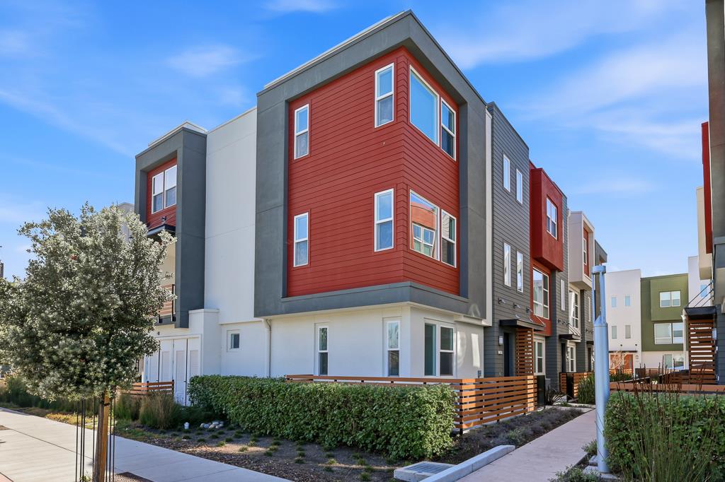 Front Image Thumbnail for ML82036511