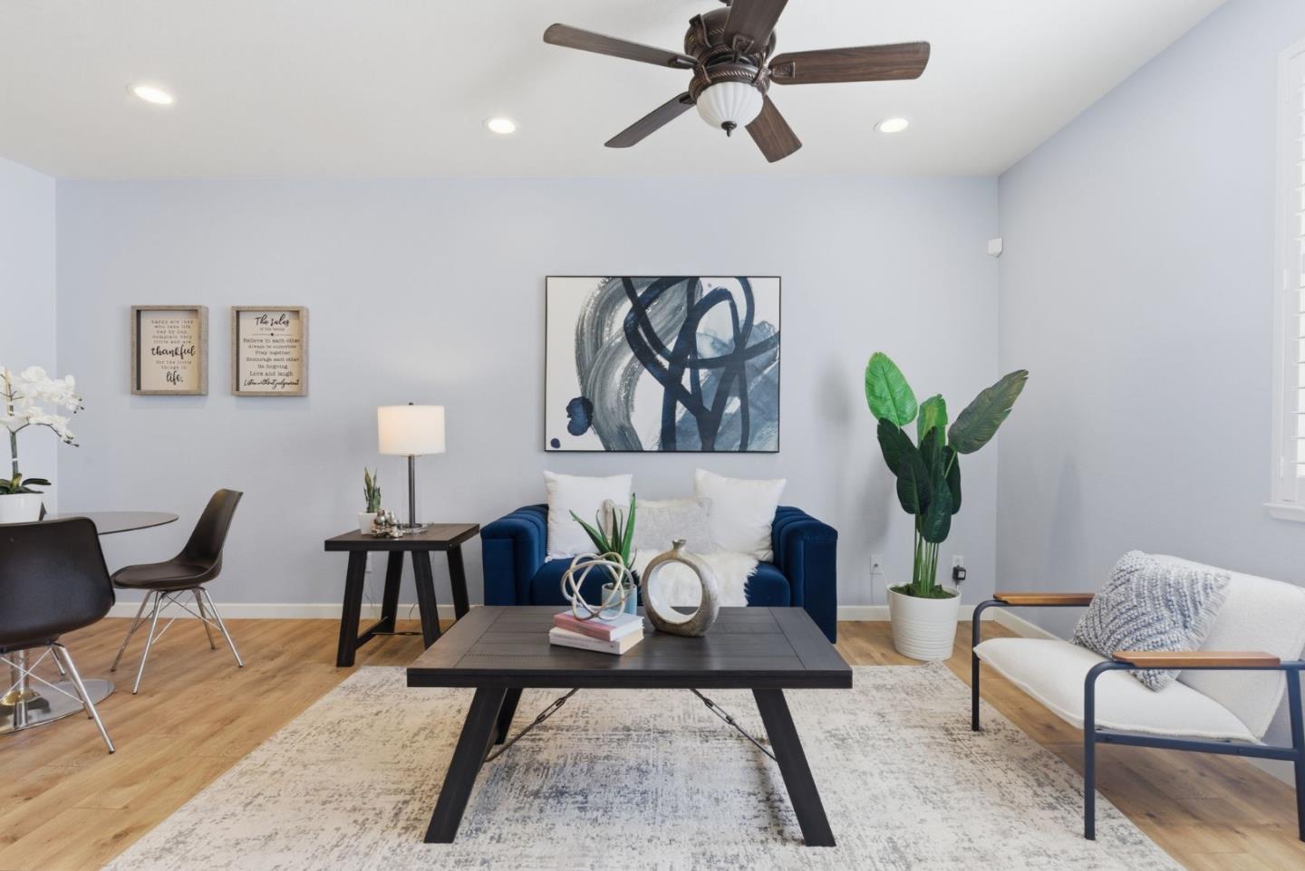 Front Image Thumbnail for ML82036549