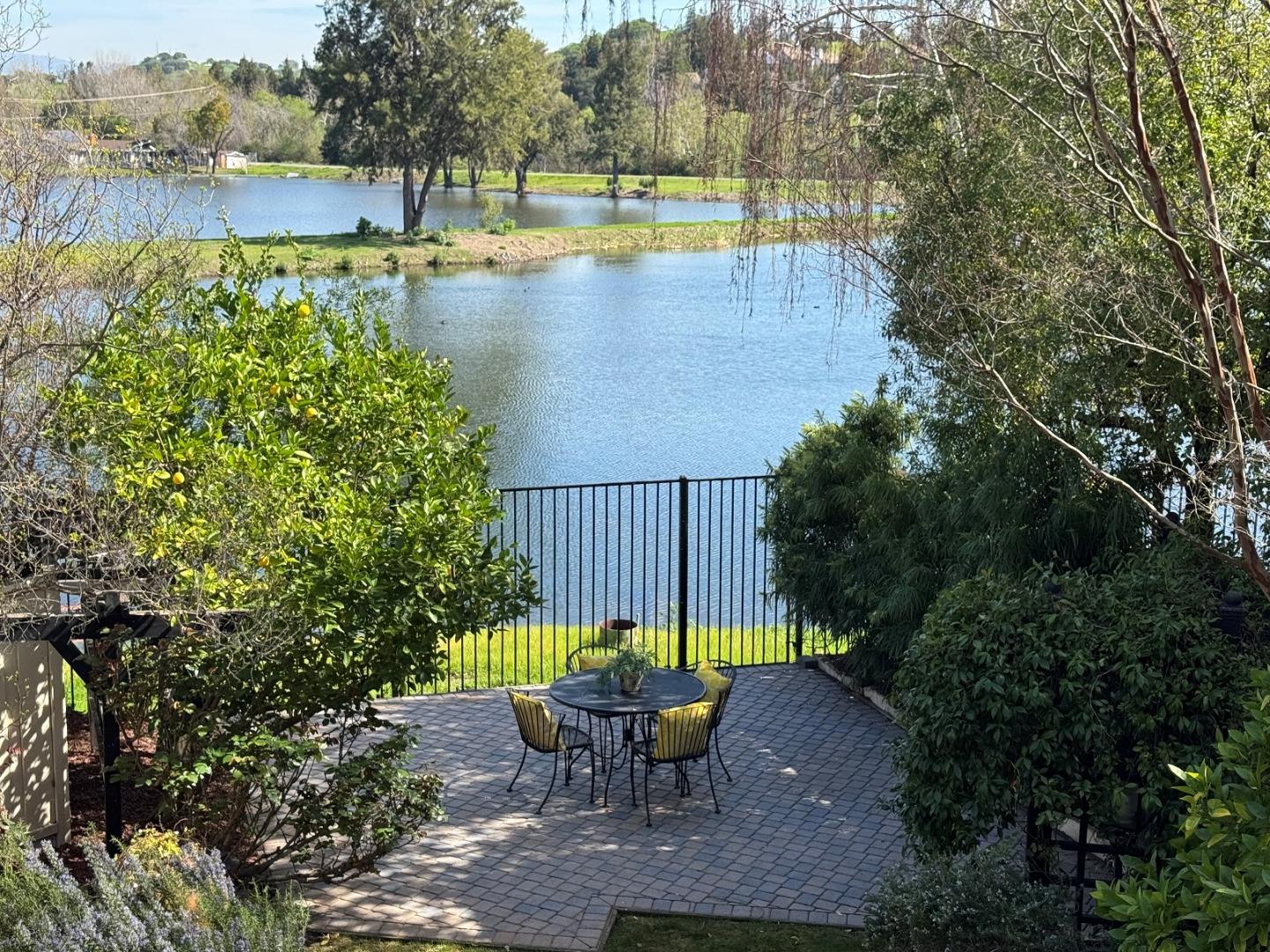 Front Image Thumbnail for ML82036595