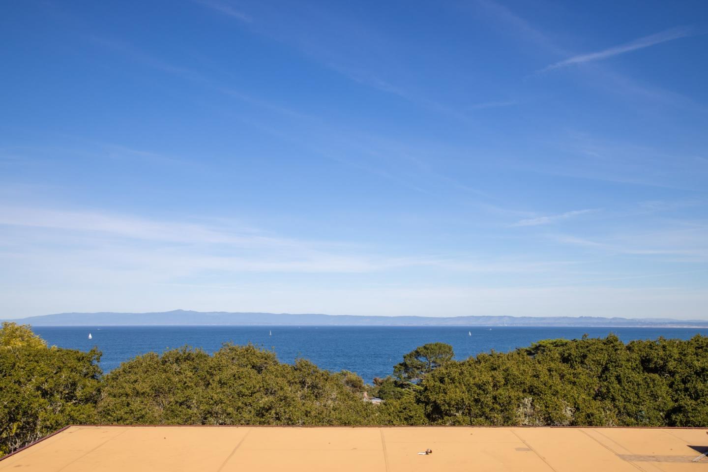 Front Image Thumbnail for ML82036600