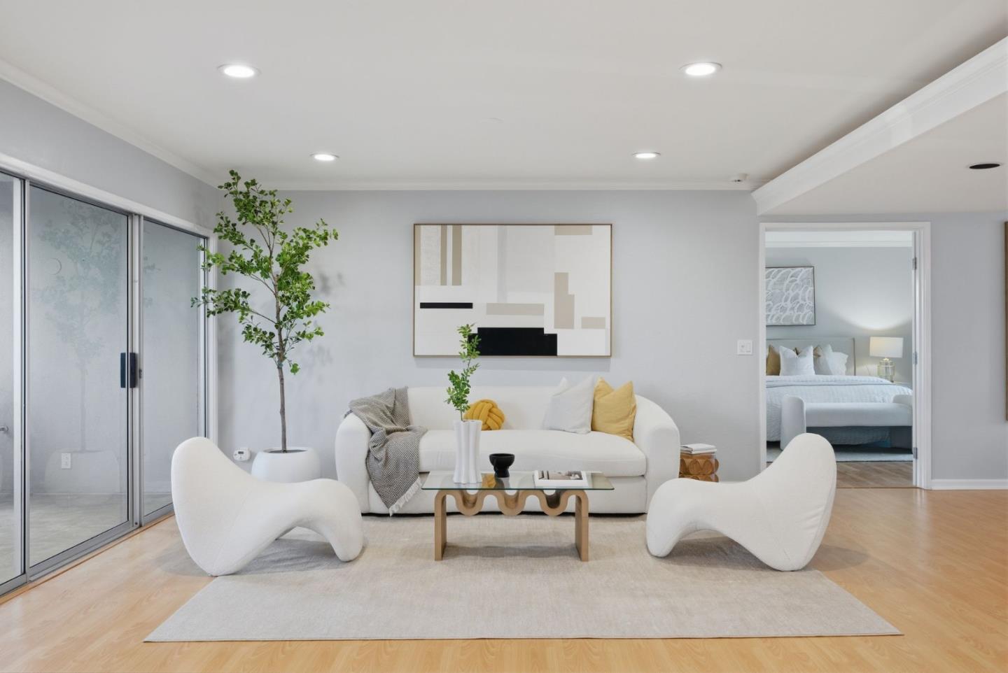 Front Image Thumbnail for ML82036614