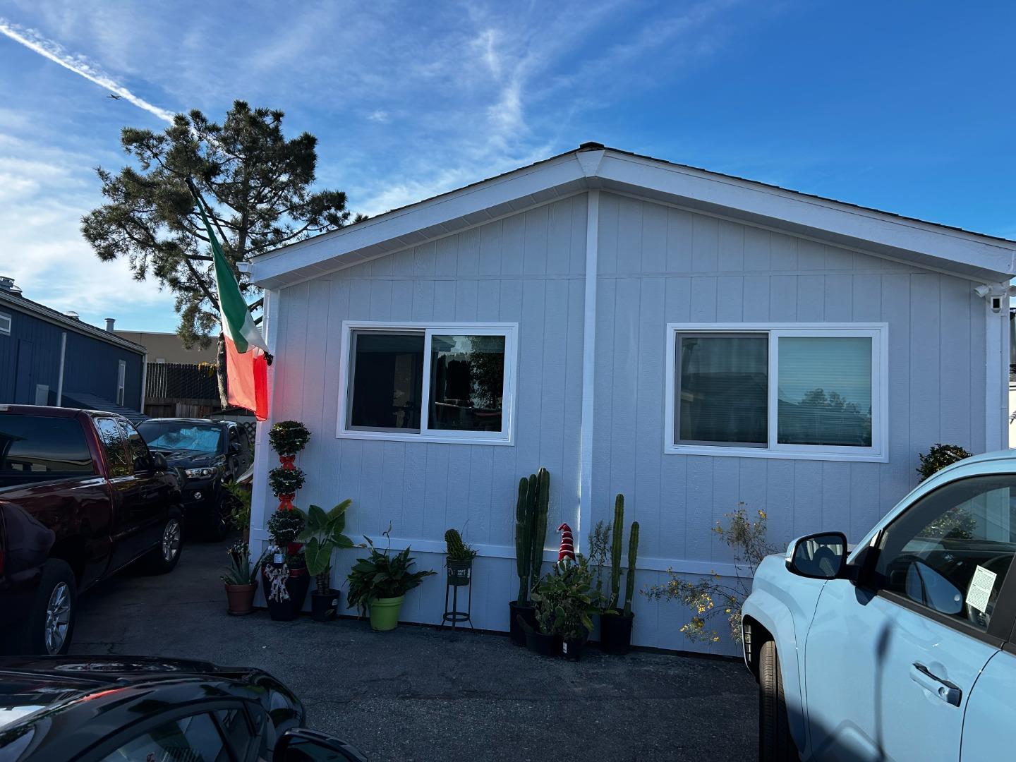 Front Image Thumbnail for ML82036719