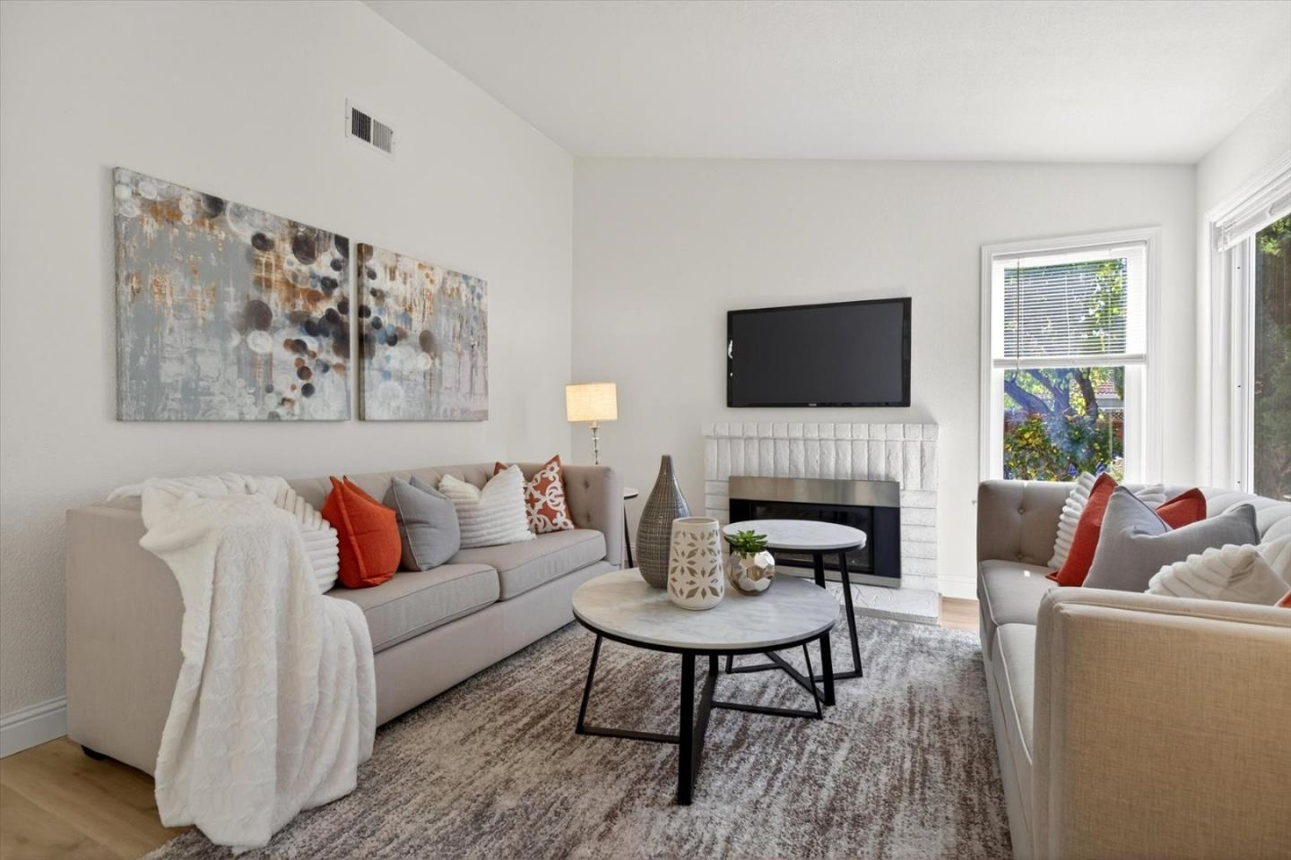 Front Image Thumbnail for ML82036854