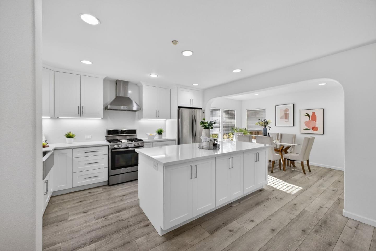 Front Image Thumbnail for ML82036918