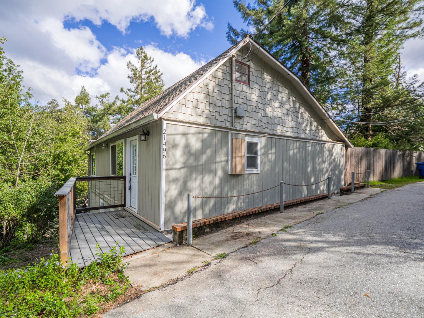 Front Image Thumbnail for ML82036928