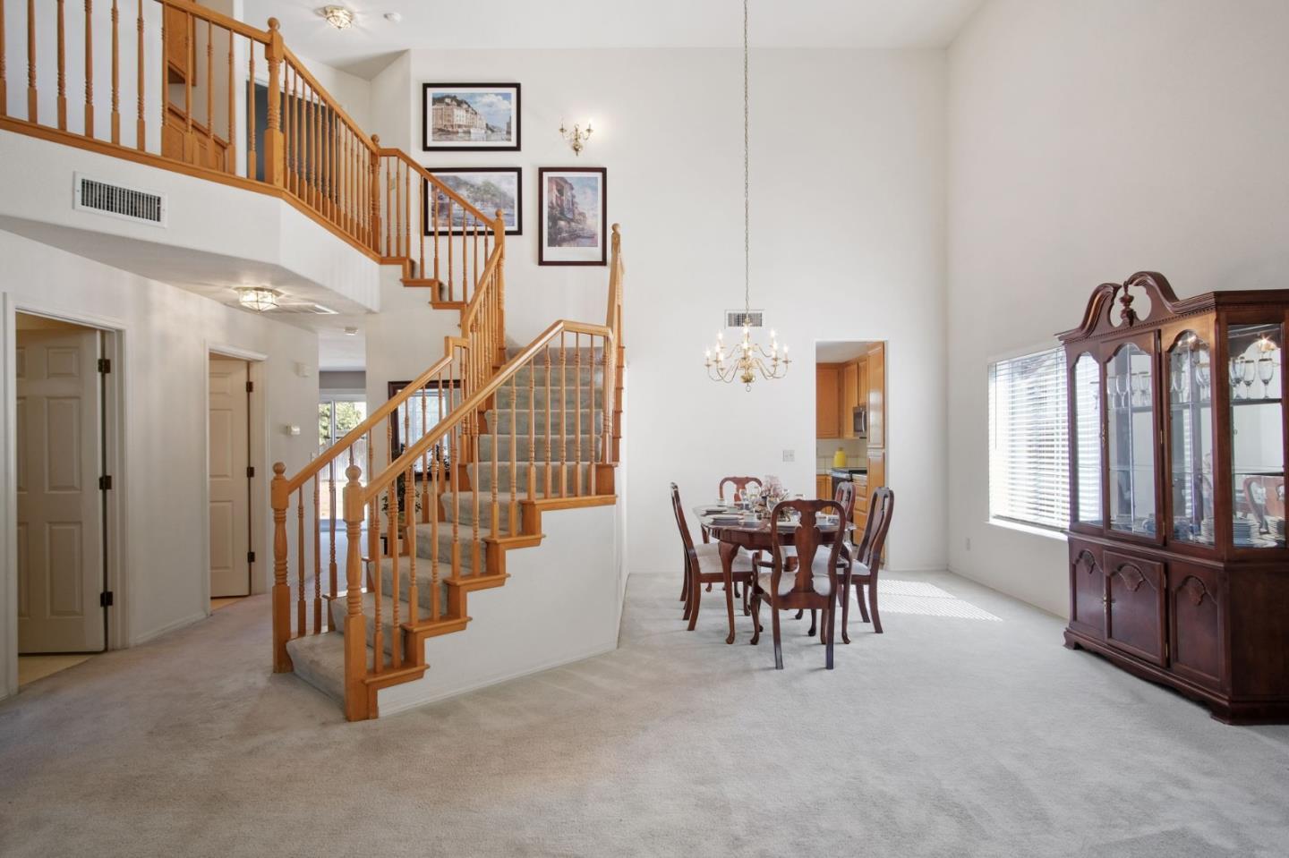 Front Image Thumbnail for ML82036975