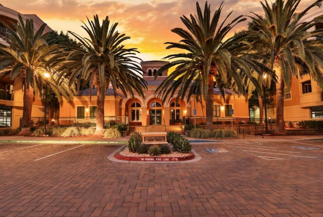 Front Image Thumbnail for ML82037031