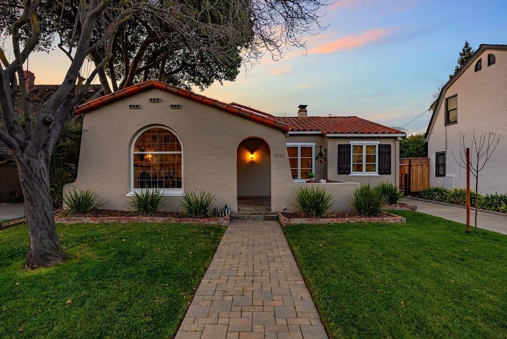 Front Image Thumbnail for ML82037063