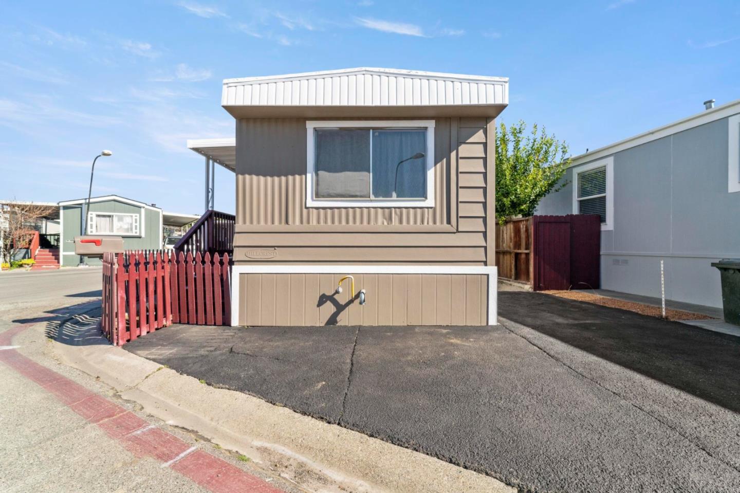 Front Image Thumbnail for ML82037131