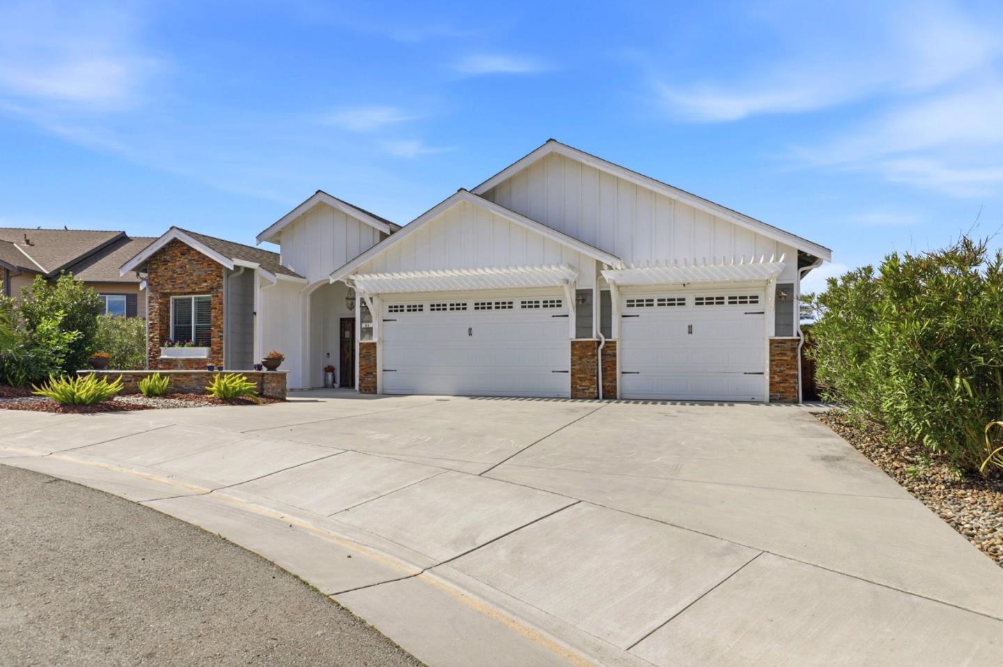 Front Image Thumbnail for ML82037263