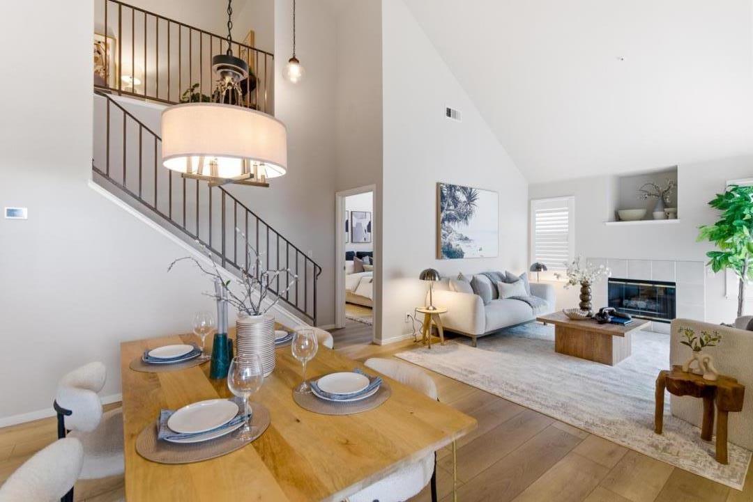 Front Image Thumbnail for ML82037335