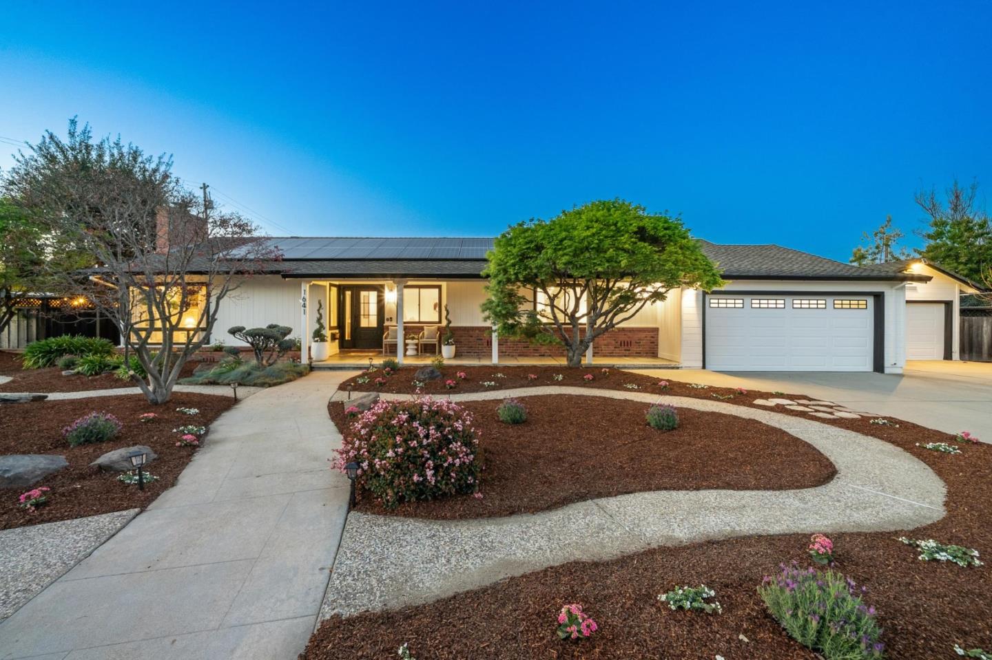 Front Image Thumbnail for ML82037360