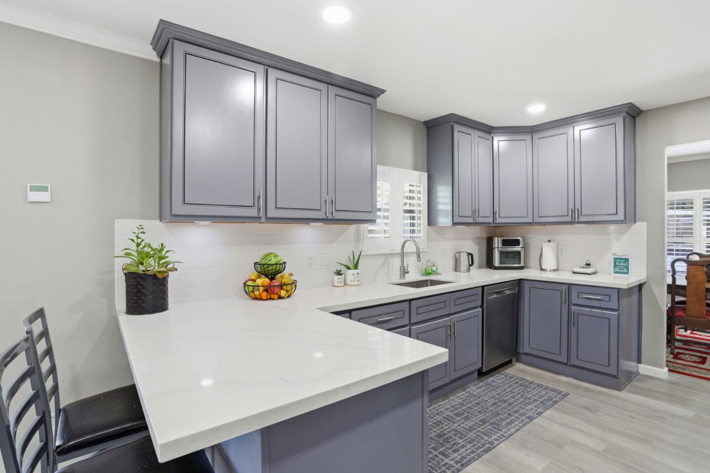 Front Image Thumbnail for ML82037425