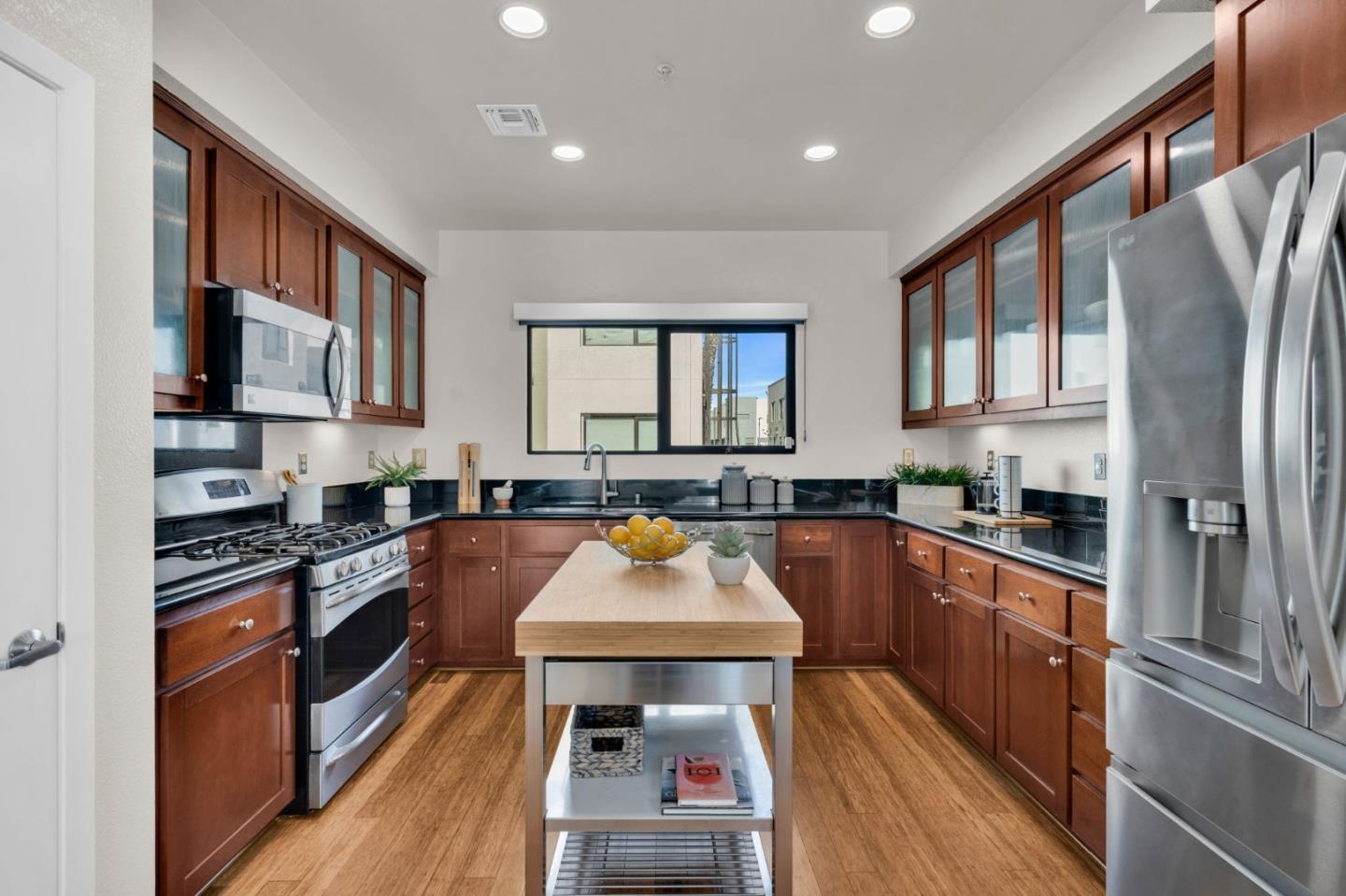 Front Image Thumbnail for ML82037451